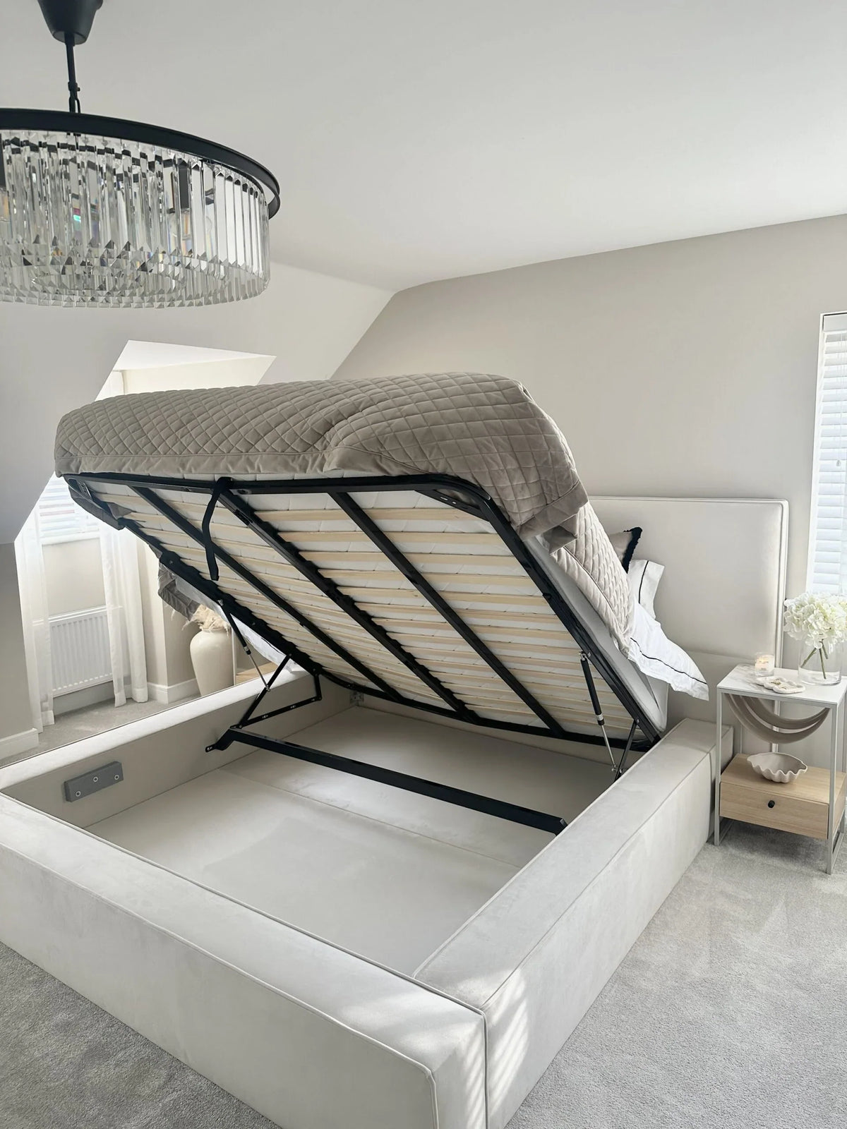 Windsor Bed – Moderna