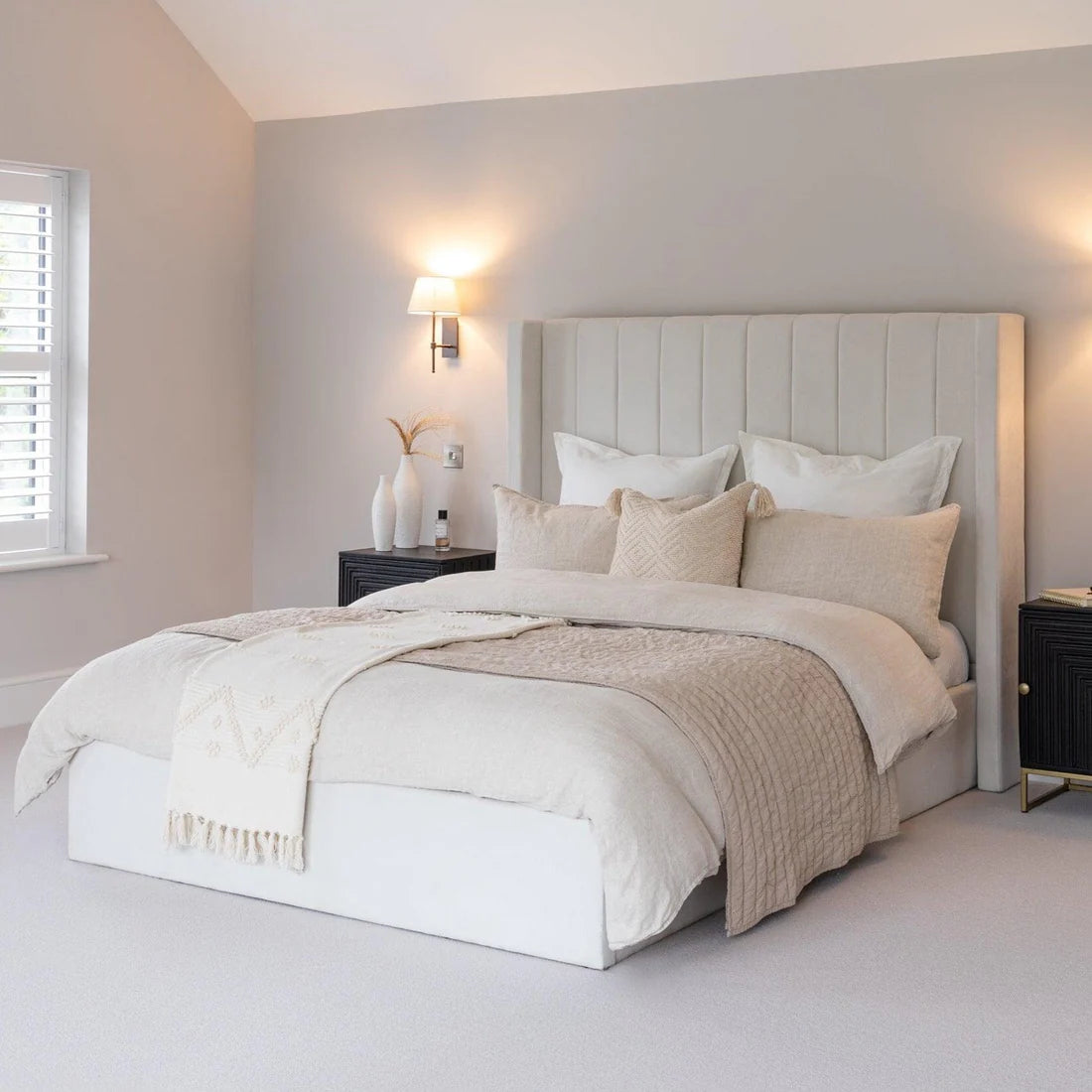 Nuvoria Bedframe