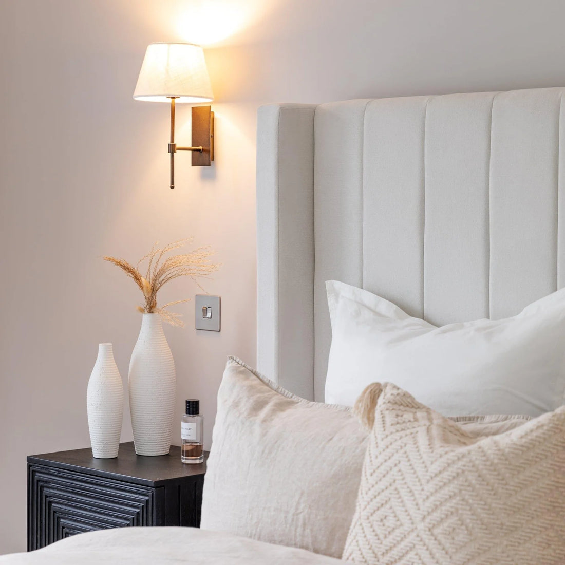 Nuvoria Bedframe