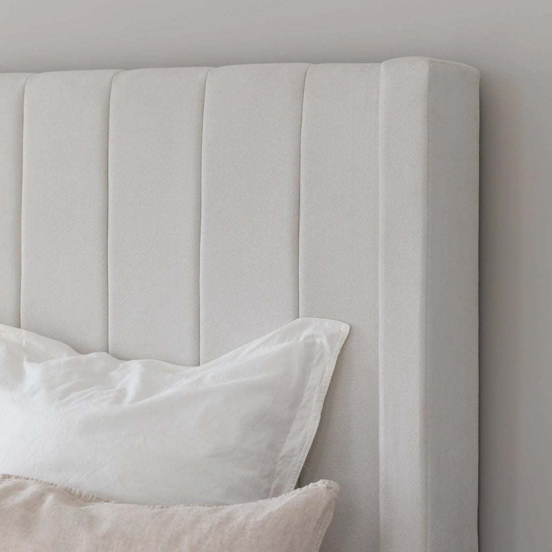Nuvoria Bedframe