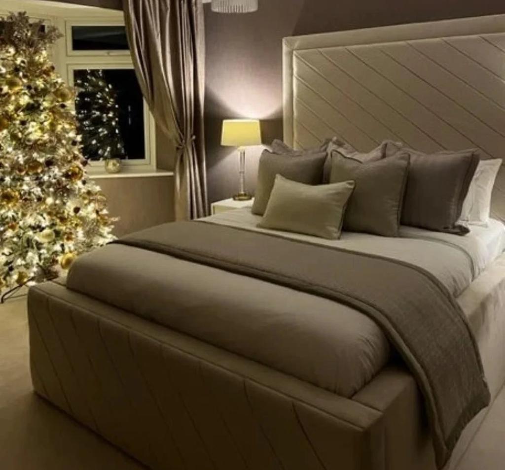 Kingswell  Bedframe