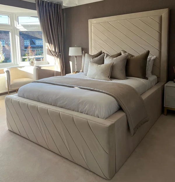 Kingswell  Bedframe