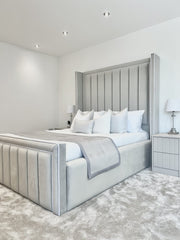 Savoy Winged Bed
