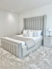 Savoy Winged Bed