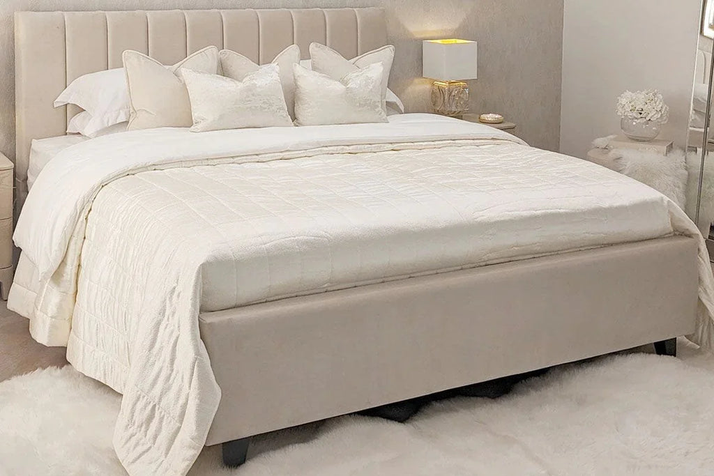 chicago Bedframe