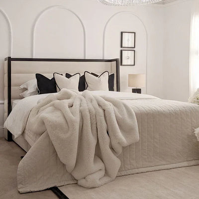 Beaumont Channelled Winged Bed