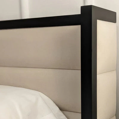 Beaumont Channelled Winged Bed